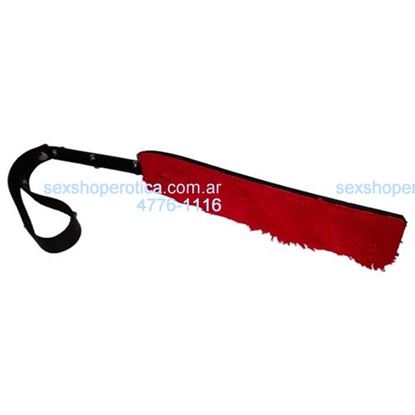 Fusta corta con peluche rojo